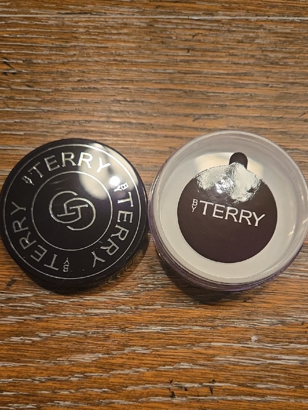 By Terry Hyaluronic Hydra-Powder Hydra-Care Setting Powder - Picture 2 of 3